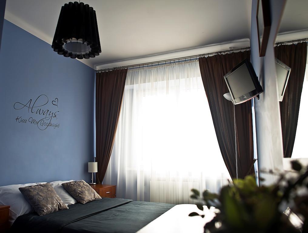 Hotel Korona Łuków Zimmer foto