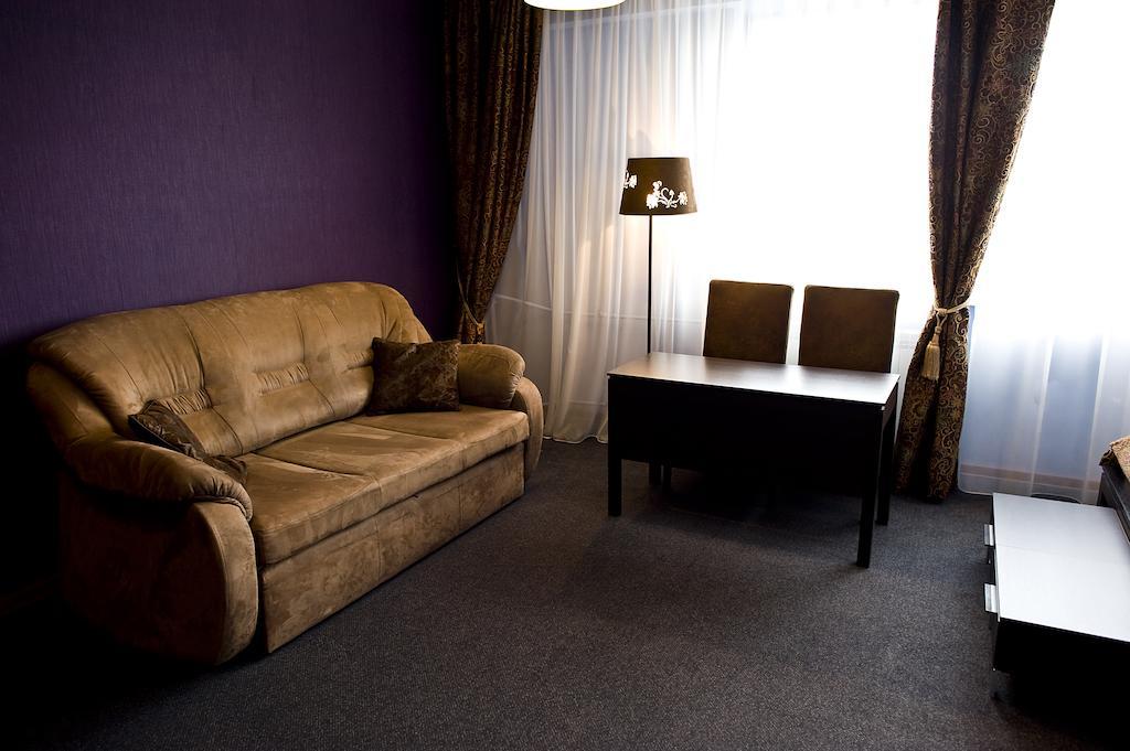 Hotel Korona Łuków Zimmer foto