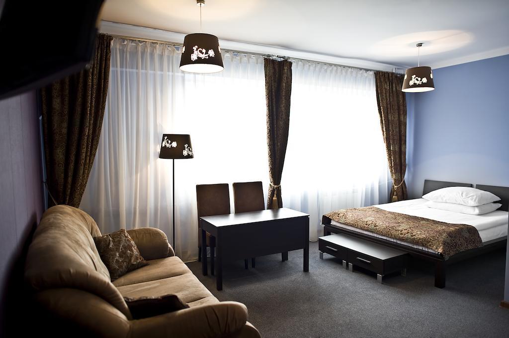 Hotel Korona Łuków Zimmer foto